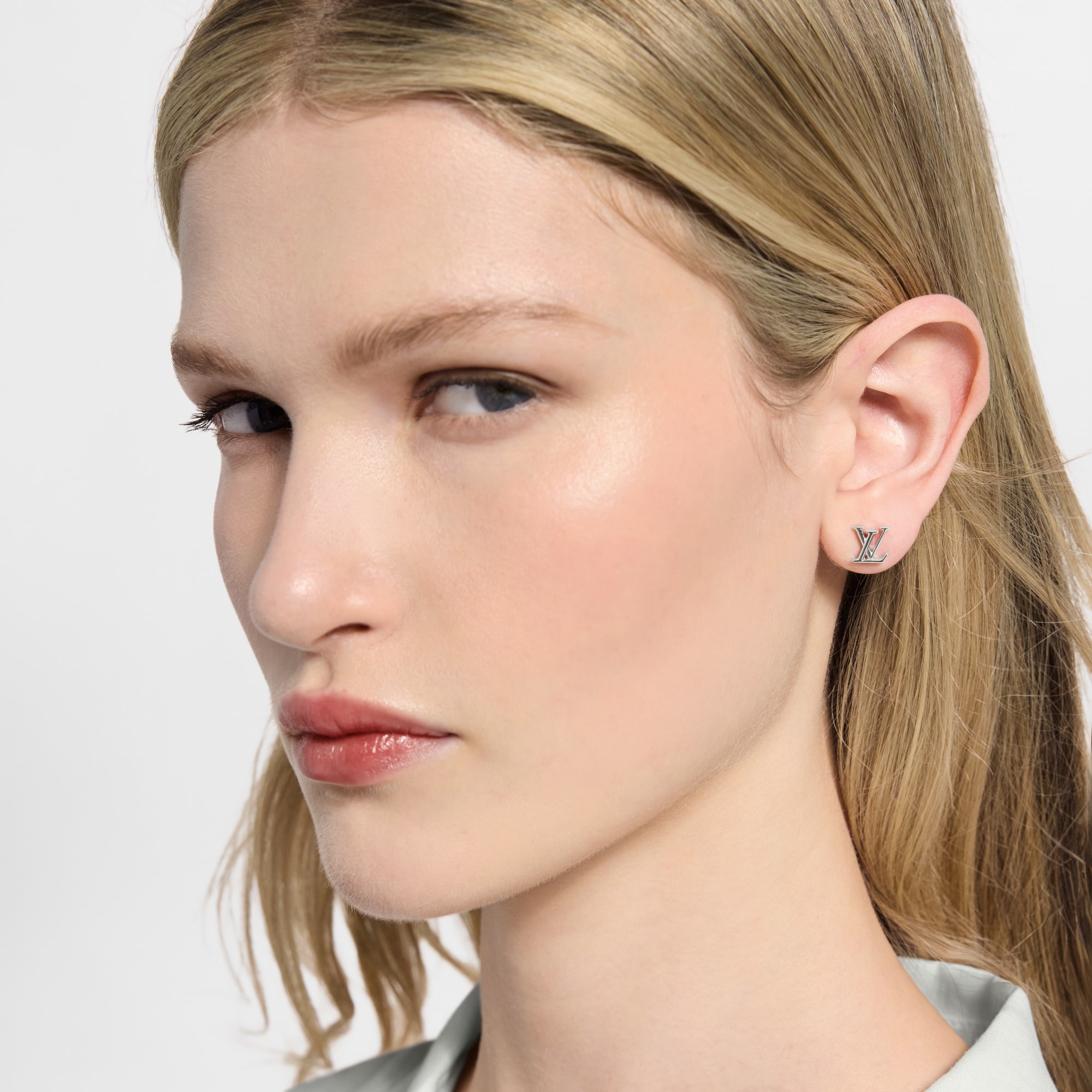 LV Iconic XS Earrings S00 - Women - Fashion Jewelry | LOUIS VUITTON ®